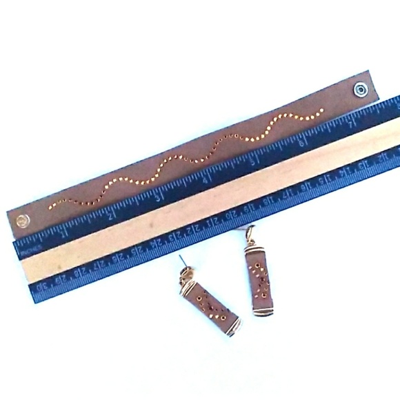 NWOT SWAROVSKI Swan Signed Bracelet & Earring Set - Picture 6 of 8